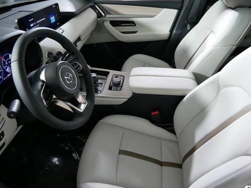 2026 Mazda CX-90 PHEV Premium Plus