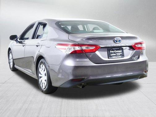 2018 Toyota Camry Hybrid LE