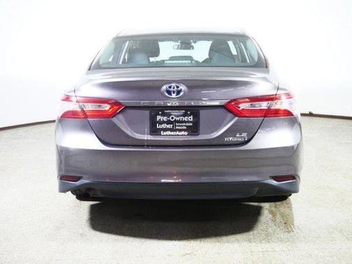2018 Toyota Camry Hybrid LE