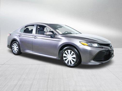 2018 Toyota Camry Hybrid LE