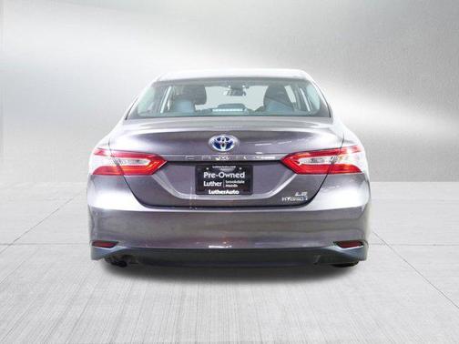 2018 Toyota Camry Hybrid LE