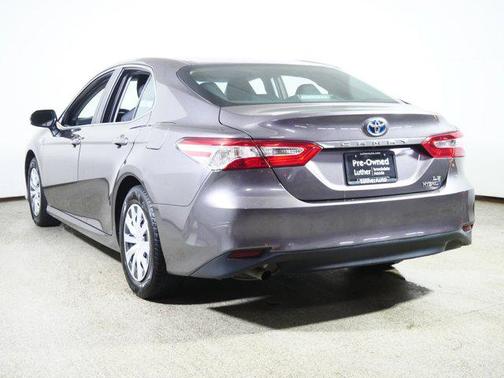 2018 Toyota Camry Hybrid LE