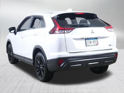 White Diamond 2025 Mitsubishi Eclipse Cross LE
