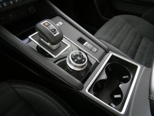2025 Mitsubishi Outlander PHEV SE S-AWC