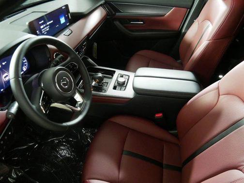2025 Mazda CX-70 PHEV Premium Plus Package