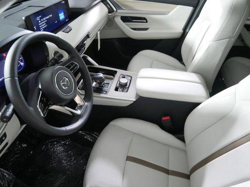 2025 Mazda CX-90 PHEV Premium Plus