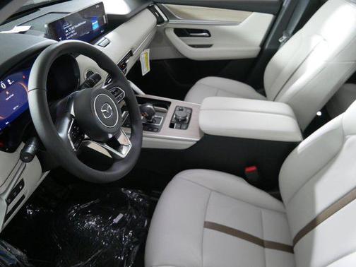 2025 Mazda CX-90 PHEV Premium Plus