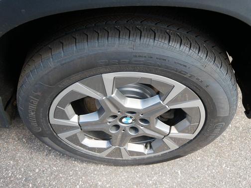 Phytonic Blue Metallic 2023 BMW X1 xDrive28i