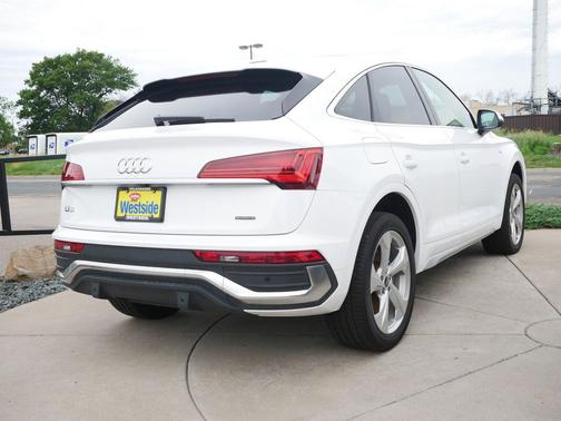 Arkona White 2025 Audi Q5 45 S line Premium