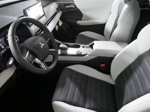 2025 Mitsubishi Outlander SE 2.5 S-AWC