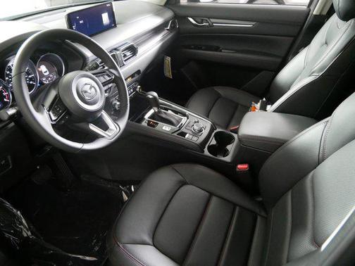2025 Mazda CX-5 Carbon Edition