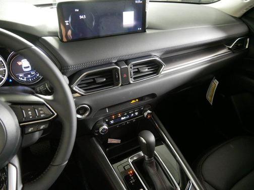 2025 Mazda CX-5 Carbon Edition