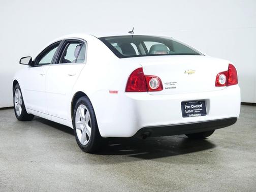 Summit White 2011 Chevrolet Malibu LS
