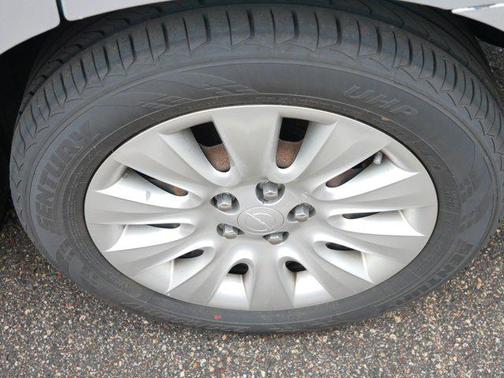 Bright Silver Metallic 2011 Chrysler 200 LX