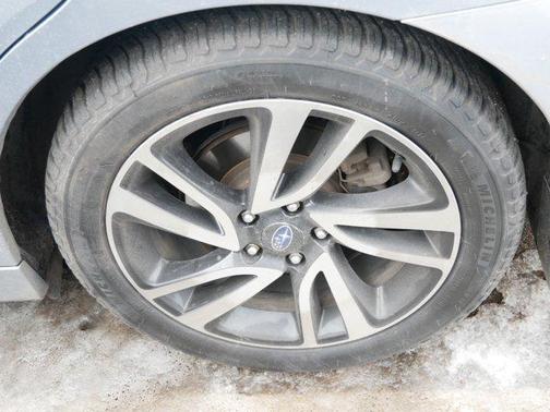 2017 Subaru Legacy Sport