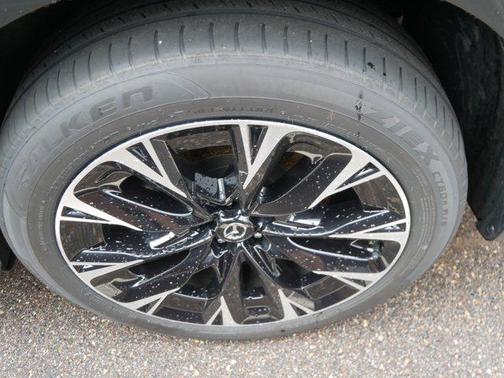 2024 Mazda CX-90 PHEV Premium Plus