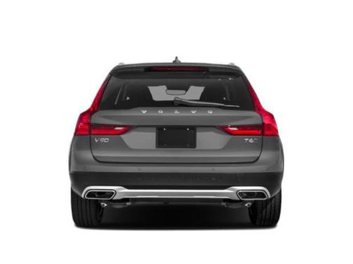 2019 Volvo V90 Cross Country T6