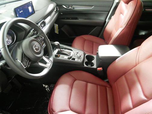 2025 Mazda CX-5 Carbon Edition
