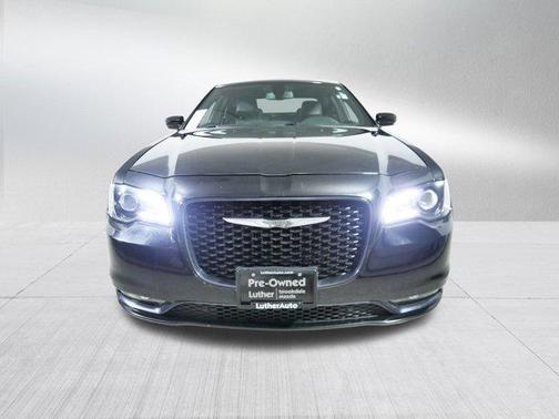 2017 Chrysler 300 S