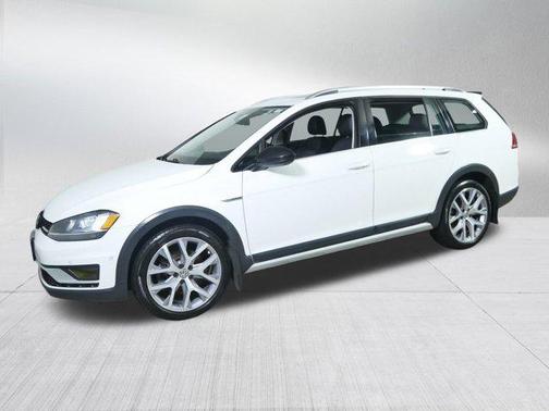 2017 Volkswagen Golf Alltrack TSI S