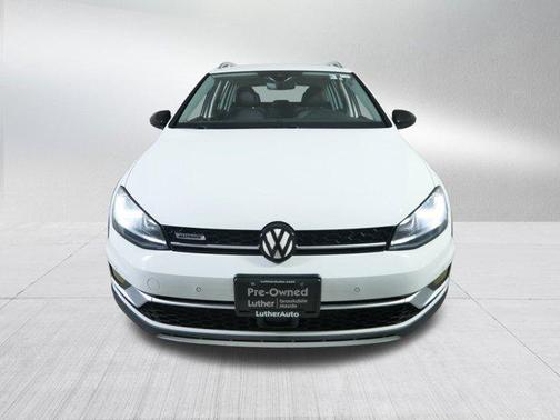 2017 Volkswagen Golf Alltrack TSI S