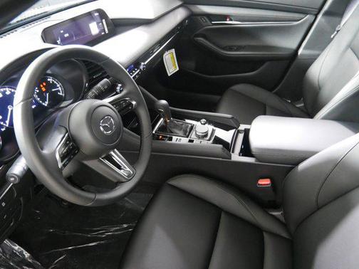 2025 Mazda Mazda3 FWD w/Preferred Package