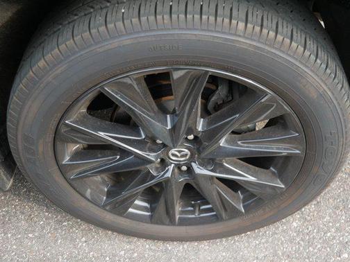 2022 Mazda CX-5 Carbon Edition