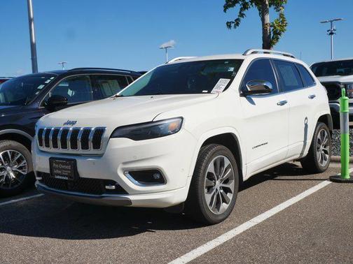 2019 Jeep Cherokee Overland