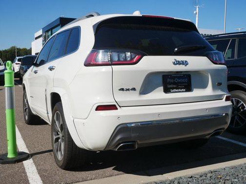 2019 Jeep Cherokee Overland