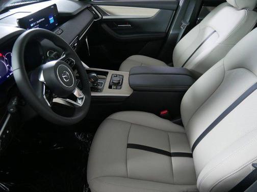 2025 Mazda CX-70 PHEV Premium Package