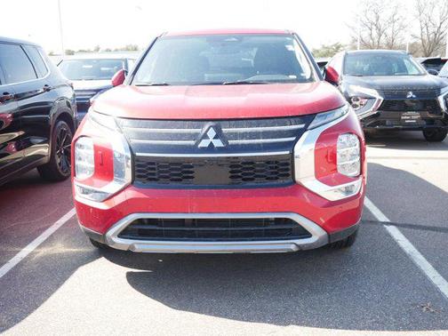 Red Diamond 2025 Mitsubishi Outlander SE 2.5 S-AWC