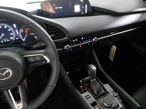 2025 Mazda Mazda3 FWD w/Preferred Package