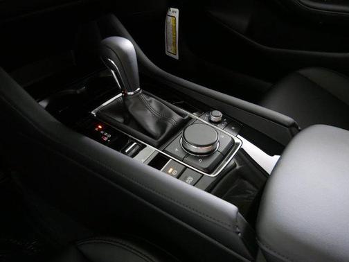 2025 Mazda Mazda3 FWD w/Preferred Package