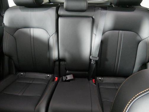 2025 Mazda CX-70 PHEV Premium Package