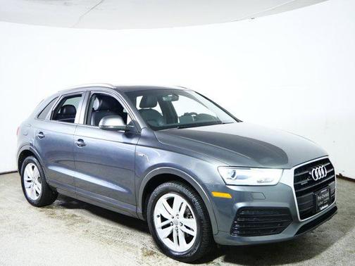 Daytona Gray Pearl Effect 2018 Audi Q3 2.0T Sport Premium