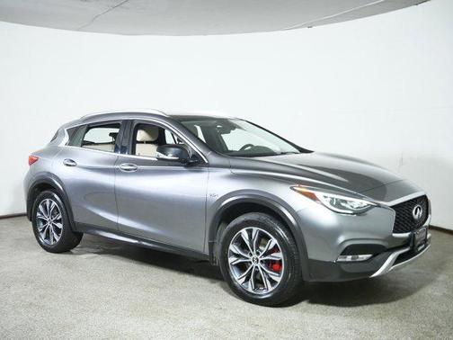 2018 INFINITI QX30 Premium