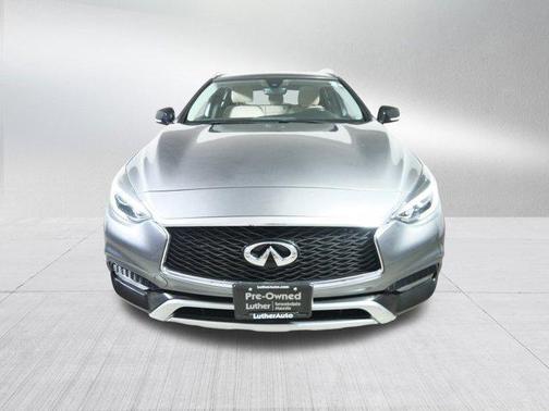 2018 INFINITI QX30 Premium