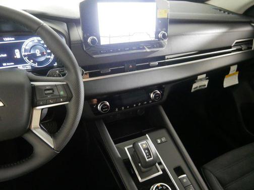 2025 Mitsubishi Outlander PHEV SE S-AWC