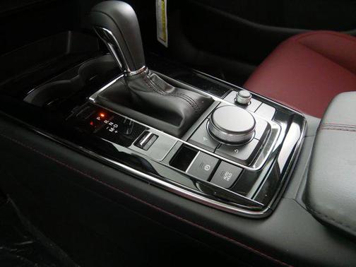 2025 Mazda CX-30 2.5 S Carbon Edition