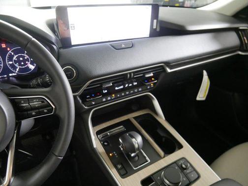 2025 Mazda CX-70 PHEV Premium Package