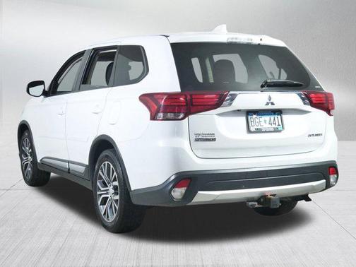 2018 Mitsubishi Outlander ES