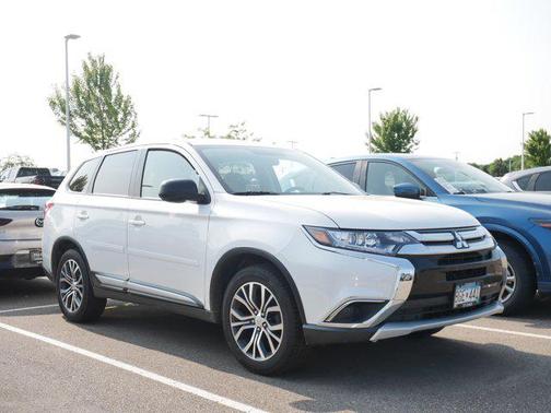 2018 Mitsubishi Outlander ES