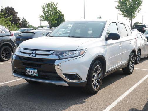 2018 Mitsubishi Outlander ES