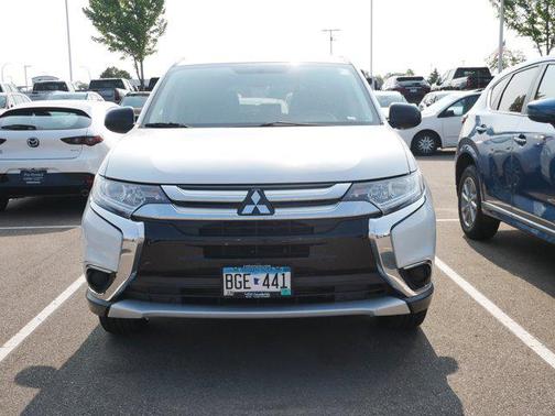2018 Mitsubishi Outlander ES