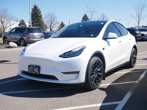 2023 Tesla Model Y Long Range Dual Motor All-Wheel Drive