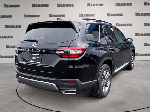 Crystal Black Pearl 2026 Honda Pilot EX-L