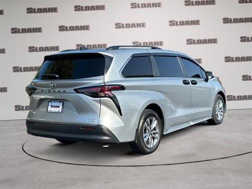 2023 Toyota Sienna XLE 7 Passenger