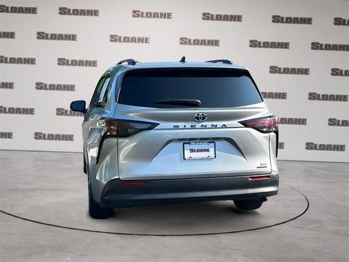 2023 Toyota Sienna XLE 7 Passenger