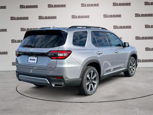 2025 Honda Pilot Touring 8-Passenger