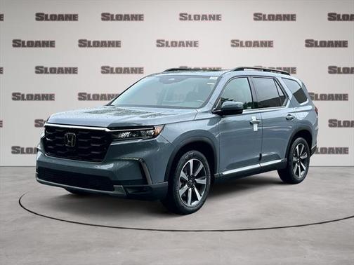 2025 Honda Pilot Touring 8-Passenger